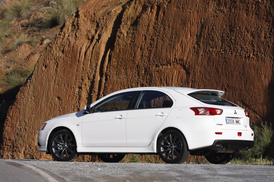  Mitsubishi Lancer Sportback Ralliart 2009 года  (фото 74 из 93)